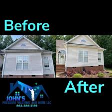 House-Wash-Roof-Wash-Gutter-Cleaning-Gutter-Brightening-Driveway-Cleaning-in-Easley-SC 2