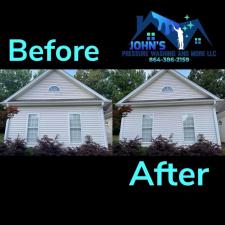 House-Wash-Roof-Wash-Gutter-Cleaning-Gutter-Brightening-Driveway-Cleaning-in-Easley-SC 3